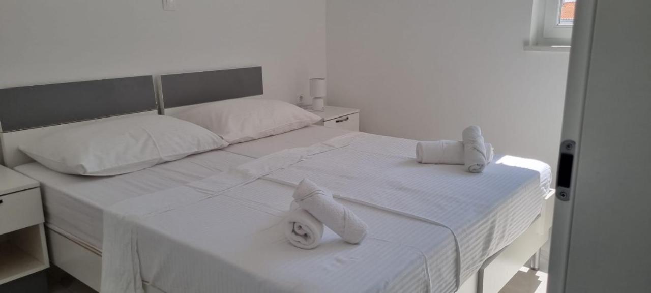 Villa Mateo Новаля Екстериор снимка
